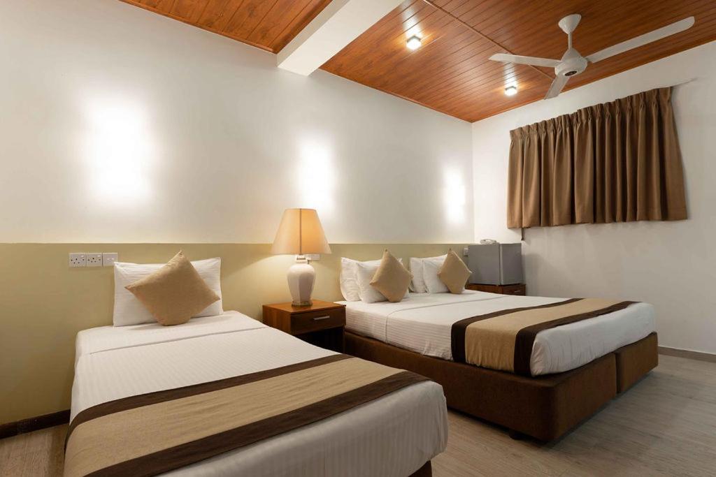 Beach Corridor Hotel & Spa With Free Airport Shuttle Negombo Eksteriør billede