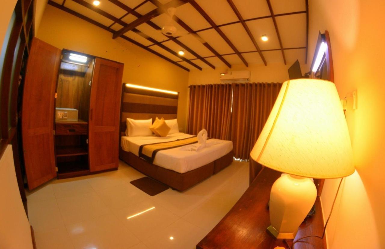 Beach Corridor Hotel & Spa With Free Airport Shuttle Negombo Eksteriør billede