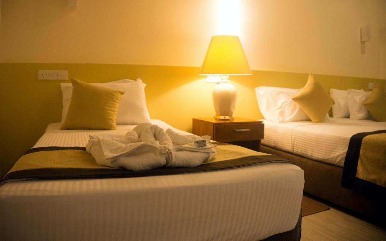 Beach Corridor Hotel & Spa With Free Airport Shuttle Negombo Eksteriør billede